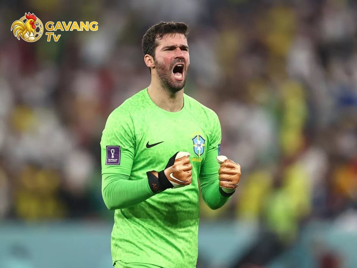 Alisson Becker sở hữu nhãn quan chiến thuật sắc bén